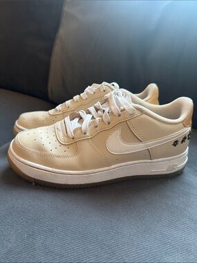 Nike Air Force 1 Low — Cream & White